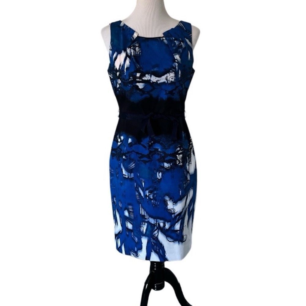 T. Tahari  Adora Blue\White Sleeveless Dress with Belt size 8